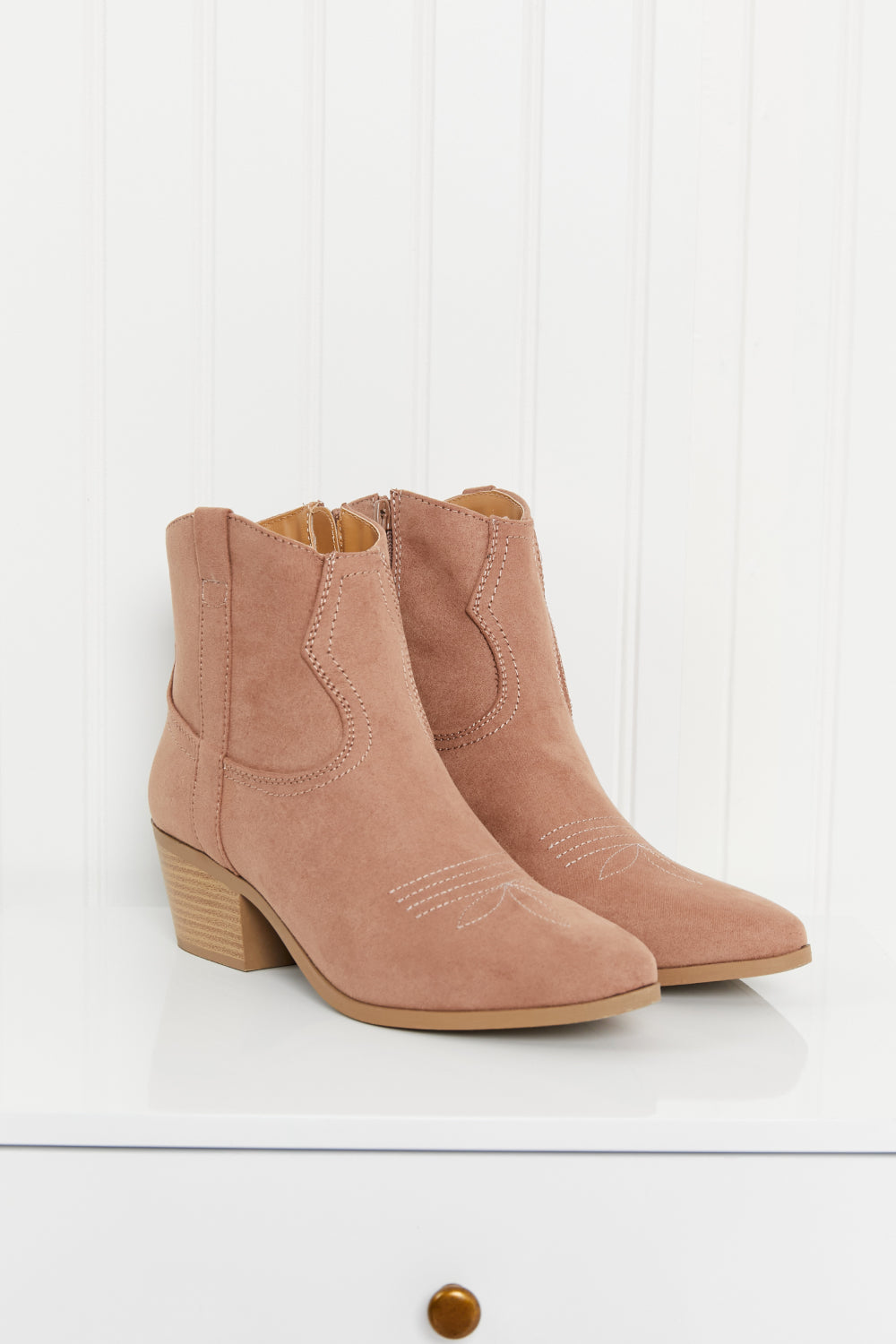 Qupid Austin Nights Embroidered Western Booties in Burlwood