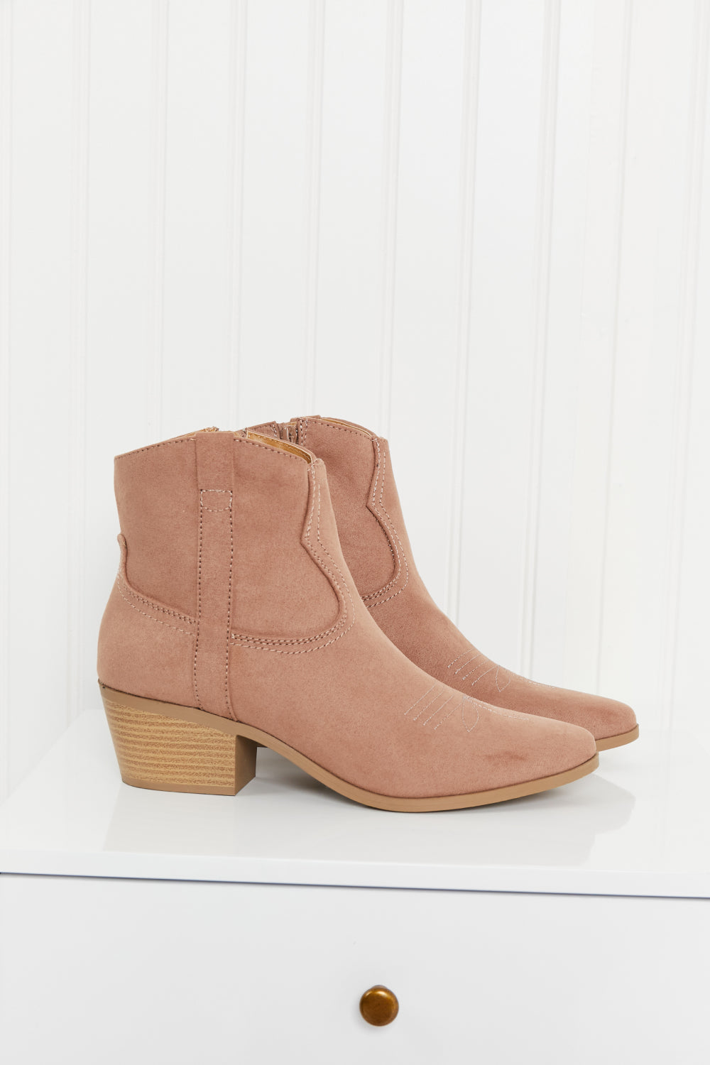 Qupid Austin Nights Embroidered Western Booties in Burlwood