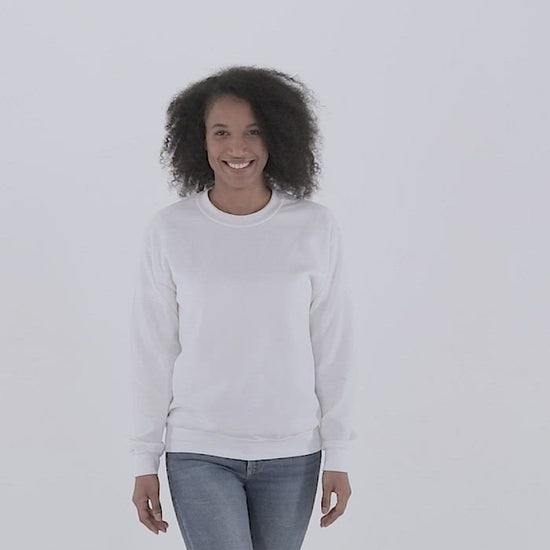 Gildan 18000 Sweatshirt.mp4